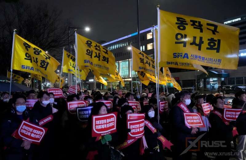 Врачи Южной Кореи устроили массовую забастовку