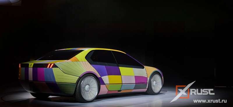Автомобиль из Cyberpunk демонстрирует BMW в Лас-Вегас