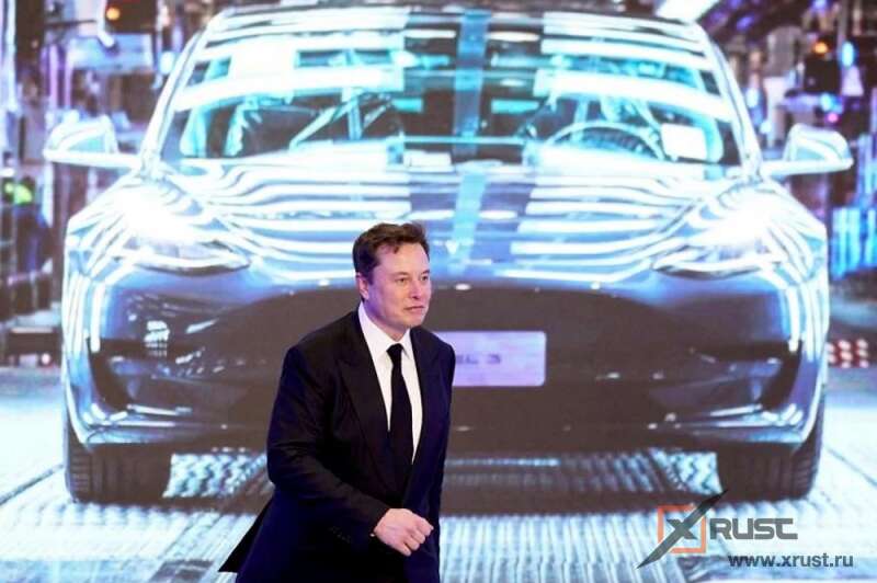 Tesla обещает удешевить электромобили вдвое