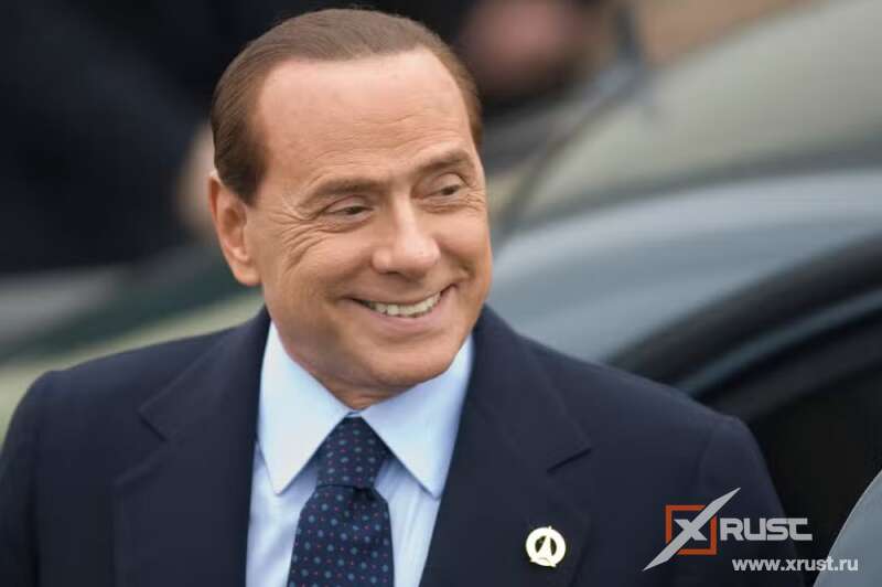 Италия следит за вестями о реанимации Сильвио Берлускони