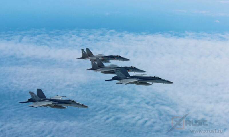 Тайвань засек радарами 15 самолетов ВВС Китая вблизи острова